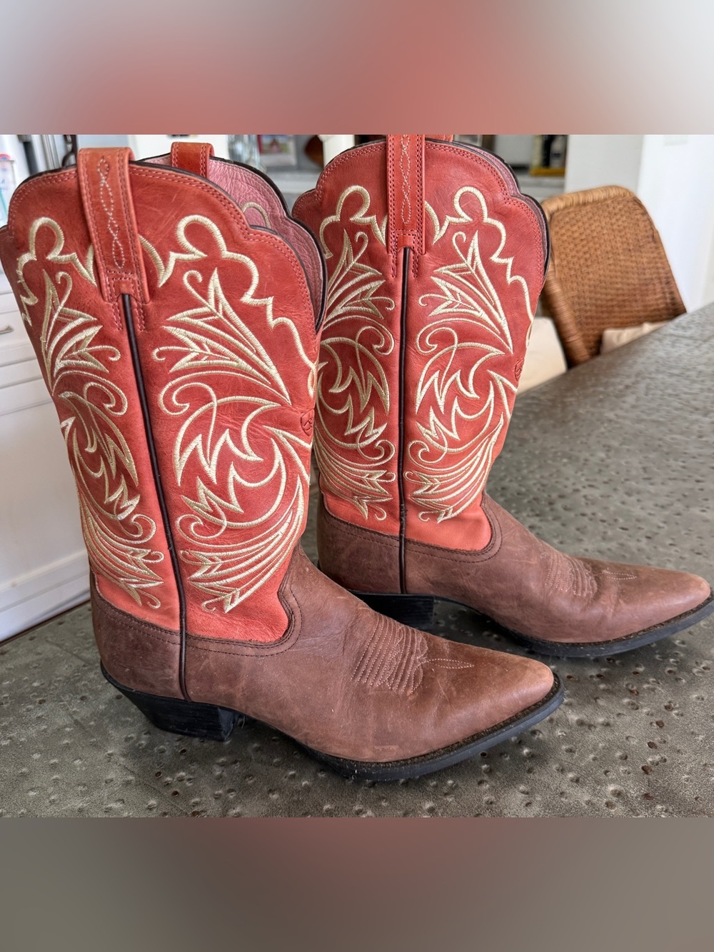 ARIAT Women’s Cowboy Boots with Embroidery Design. Chocolate/burnt orange. 9. - Picture 3 of 6